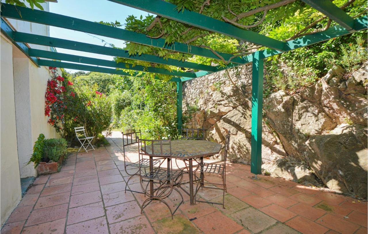 Cozy Home In Sete With Outdoor Swimming Pool Eksteriør billede